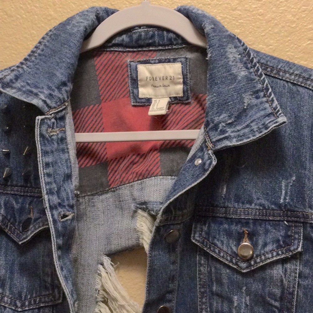 Forever 21 Jean Jacket Distressed with Spikes Size Small